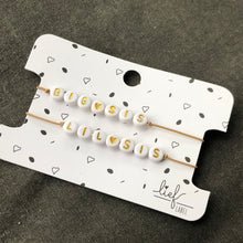 Afbeelding in Gallery-weergave laden, Armbandjes Big &amp; Lil Sis beige wit 2 stuks