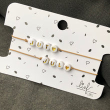 Afbeelding in Gallery-weergave laden, Armbandjes Jut &amp; Jul Beige wit 2 stuks