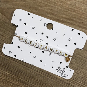 Armbandje Peettante Beige wit met bedeltje