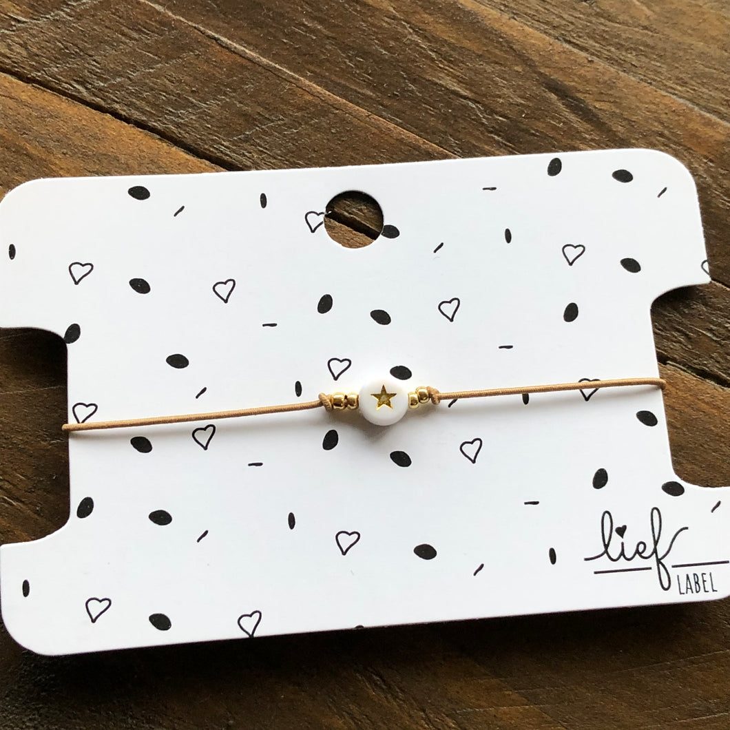 Armbandje Ster Beige wit