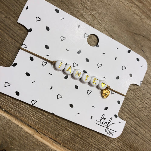 Armbandje Tante Beige wit met bedeltje