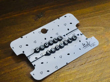 Afbeelding in Gallery-weergave laden, Armbandjes Double &amp; Trouble Zwart wit 2 stuks
