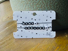 Afbeelding in Gallery-weergave laden, Armbandjes Mama &amp; Dochter Zwart wit 2 stuks