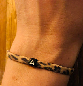 Armbandje Initial Leopard