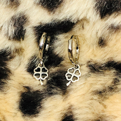Oorbellen Lucky Clover zilver